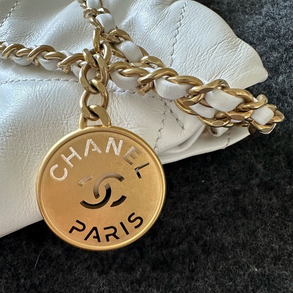 **UNICORN** NEW Authentic Chanel 23B Mini 22 Bag in White Full Set - Picture 12 of 14